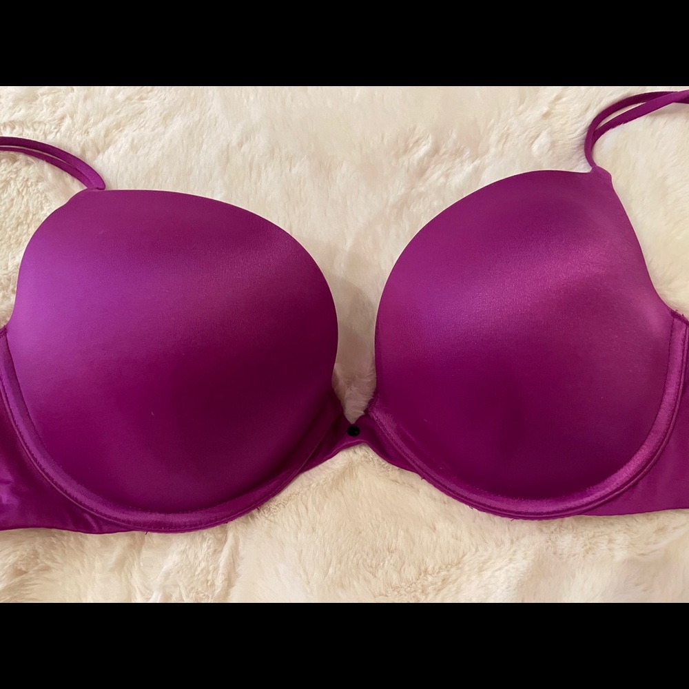 Victoria Secret Very Sexy Push Up Bra 34D